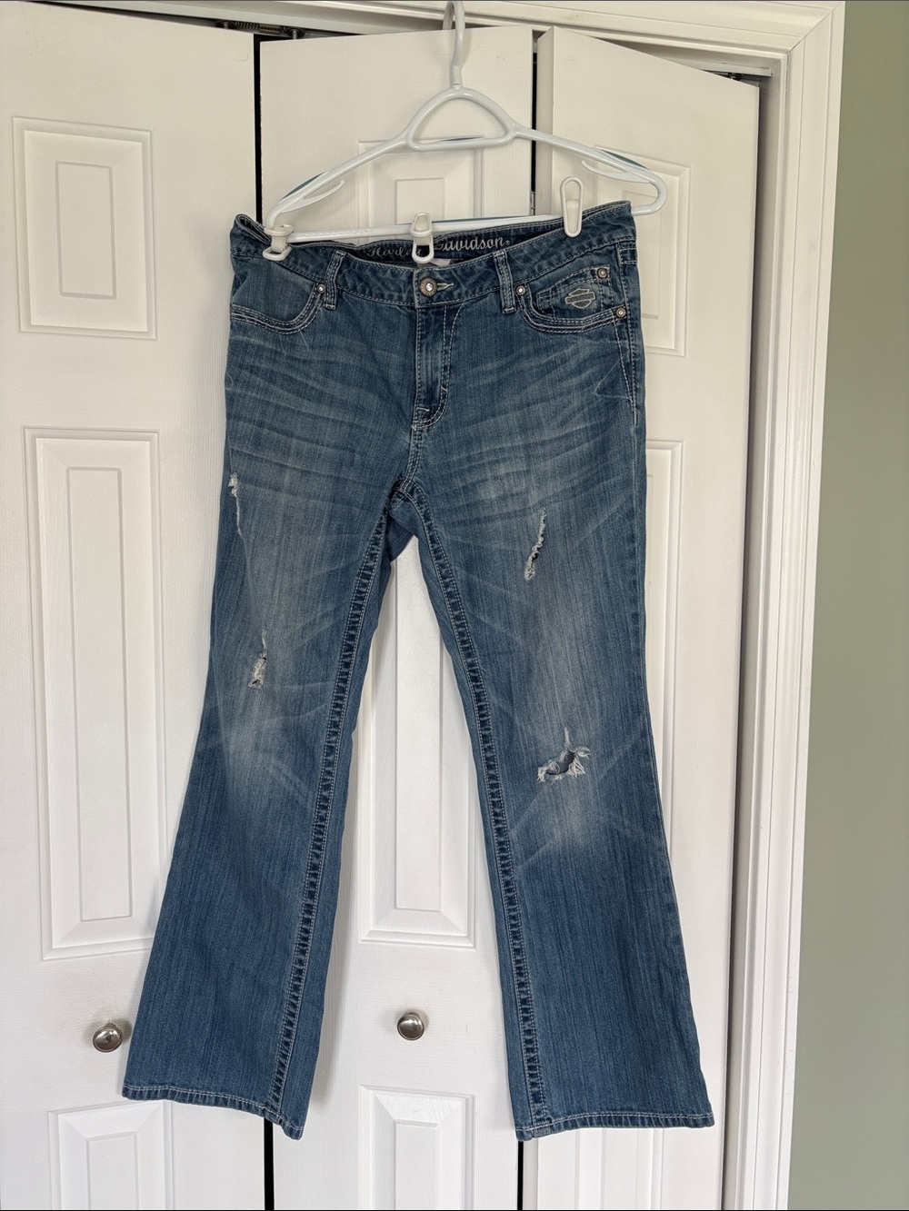 Women’s Harley-Davidson Blue Denim Jeans with White Embroidery Size 12